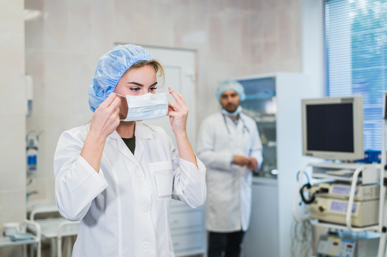 Các phòng thí nghiệm kiểm tra nhiễm vi-rút